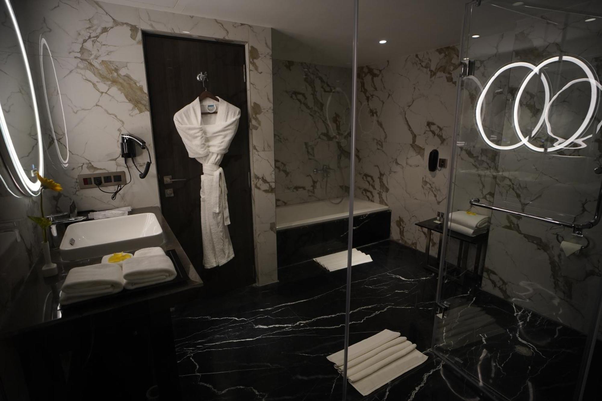 Hotel Soot โกลกาตา ภายนอก รูปภาพ