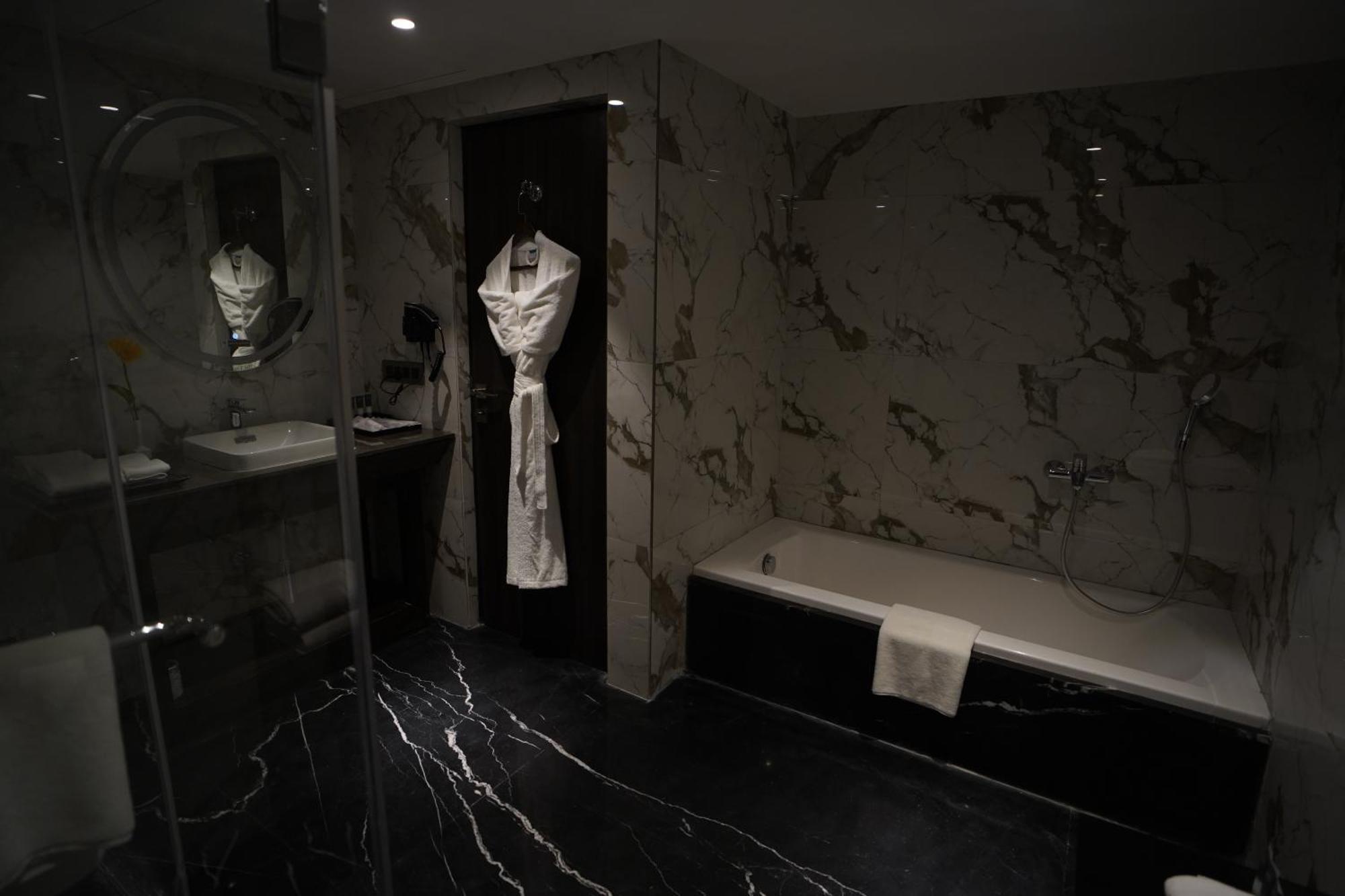 Hotel Soot โกลกาตา ภายนอก รูปภาพ