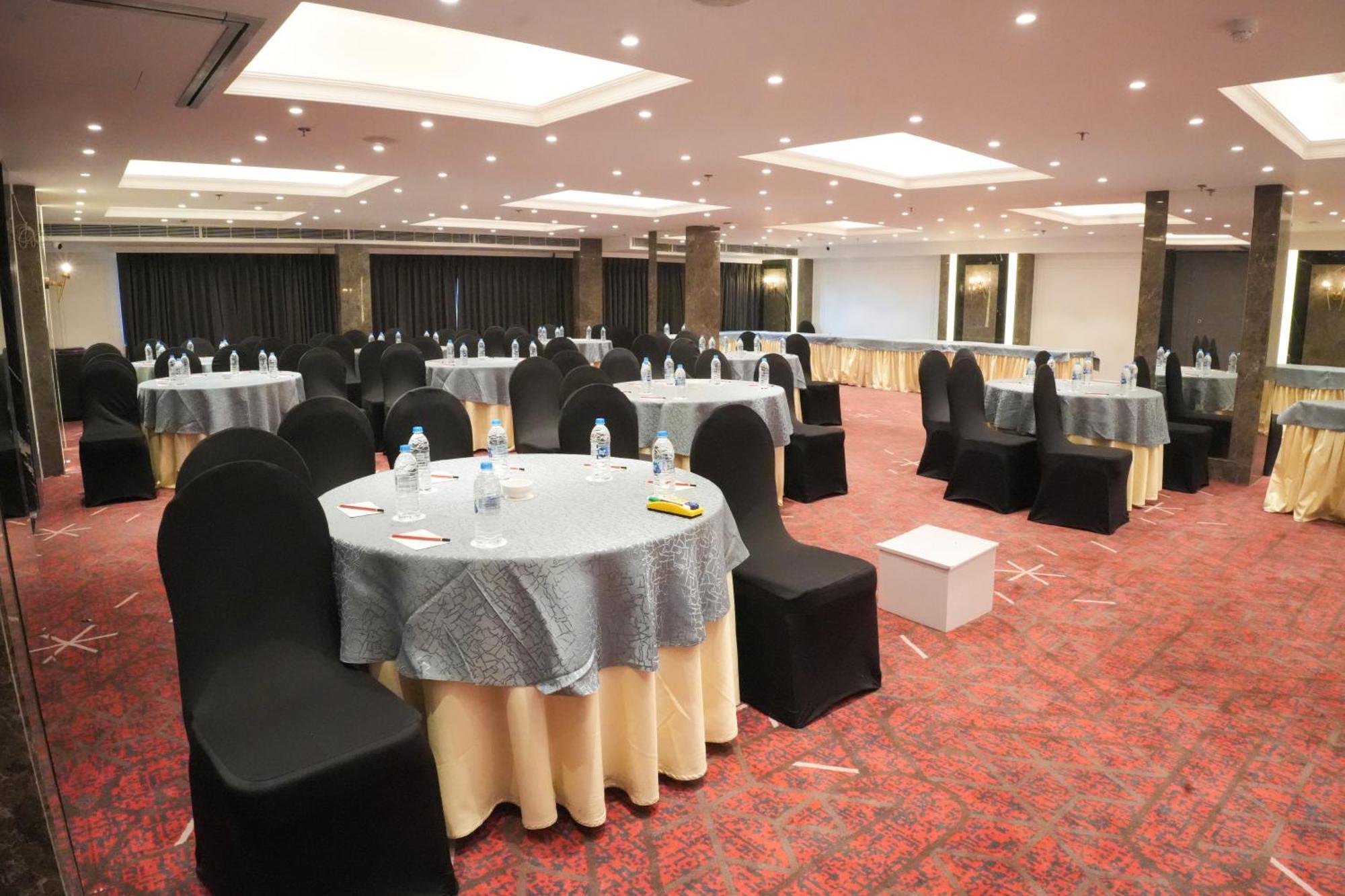 Hotel Soot โกลกาตา ภายนอก รูปภาพ